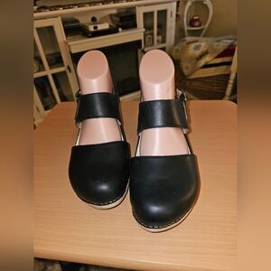 DANSKO NEW! Gorgeous Black Burnished Nubuck Clogs Sandals Mary Janes 9.5-10/40